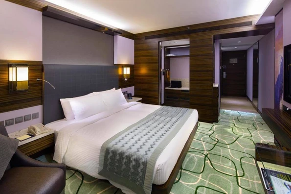 New World Millennium Hong Kong hotel Club room.