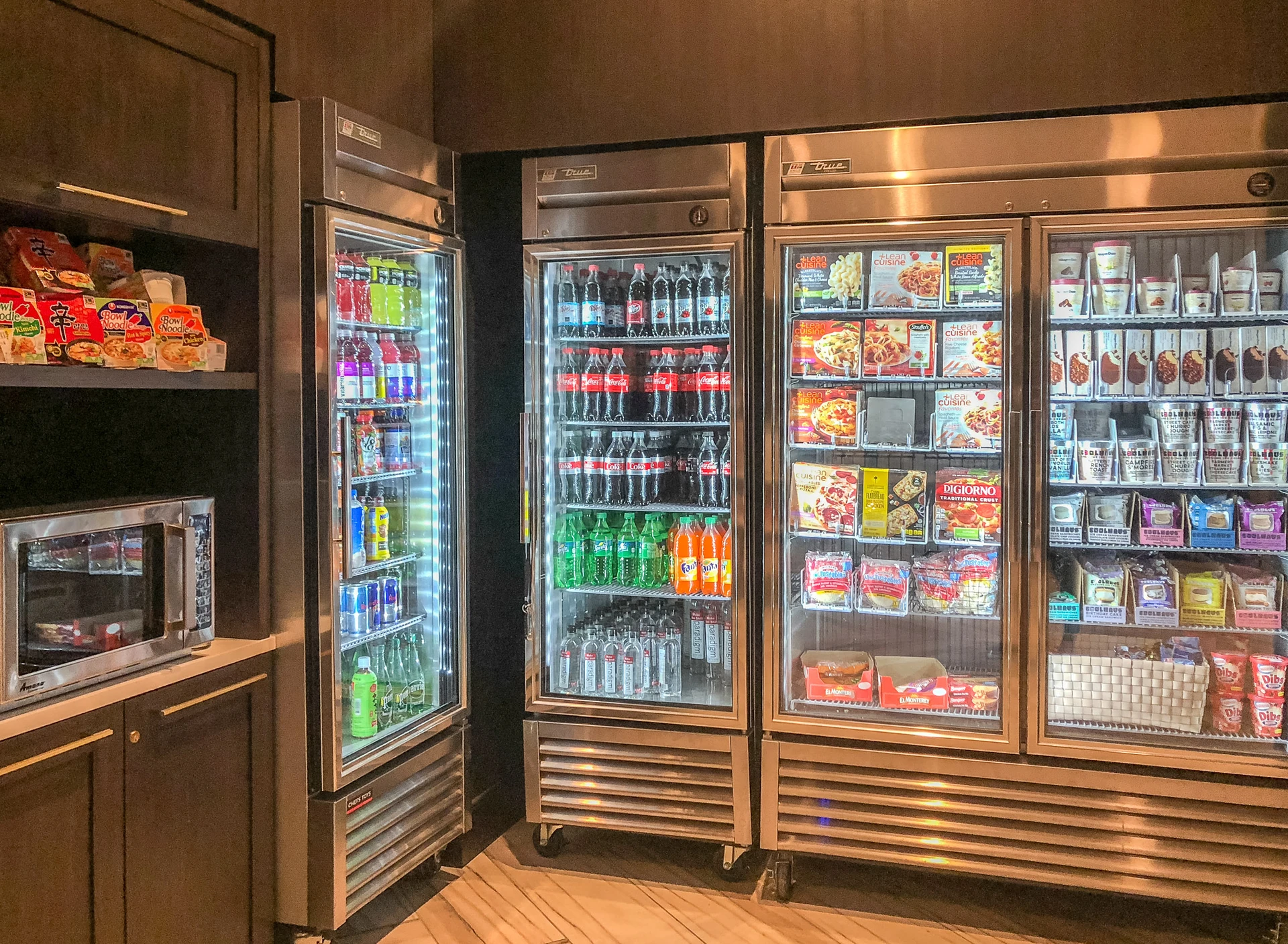 Best hotels near LAX include H Hotel with its dining options.