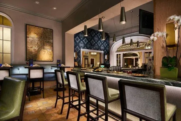 The bar at Nine-Ten at Grande Colonial hotel in La Jolla