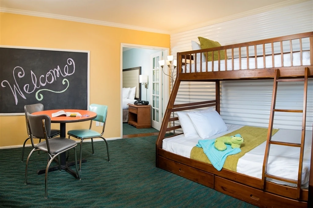 Lafayette Hotel has rooms for large families