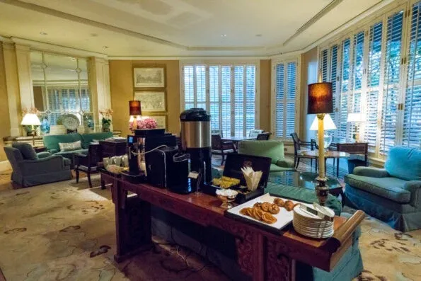 Morning Coffee at Four Seasons Singapore