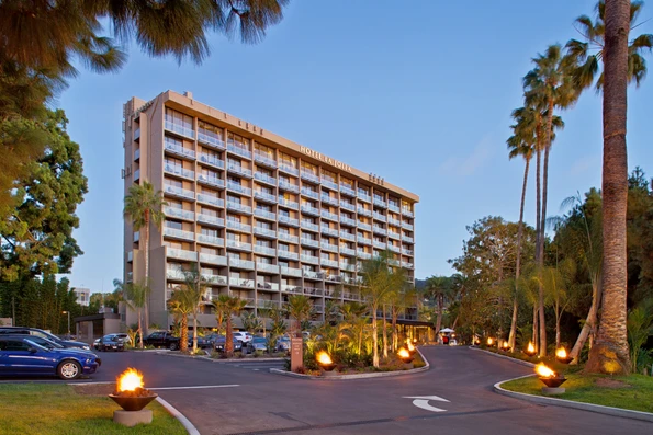 Hotel La Jolla exterior near sunset