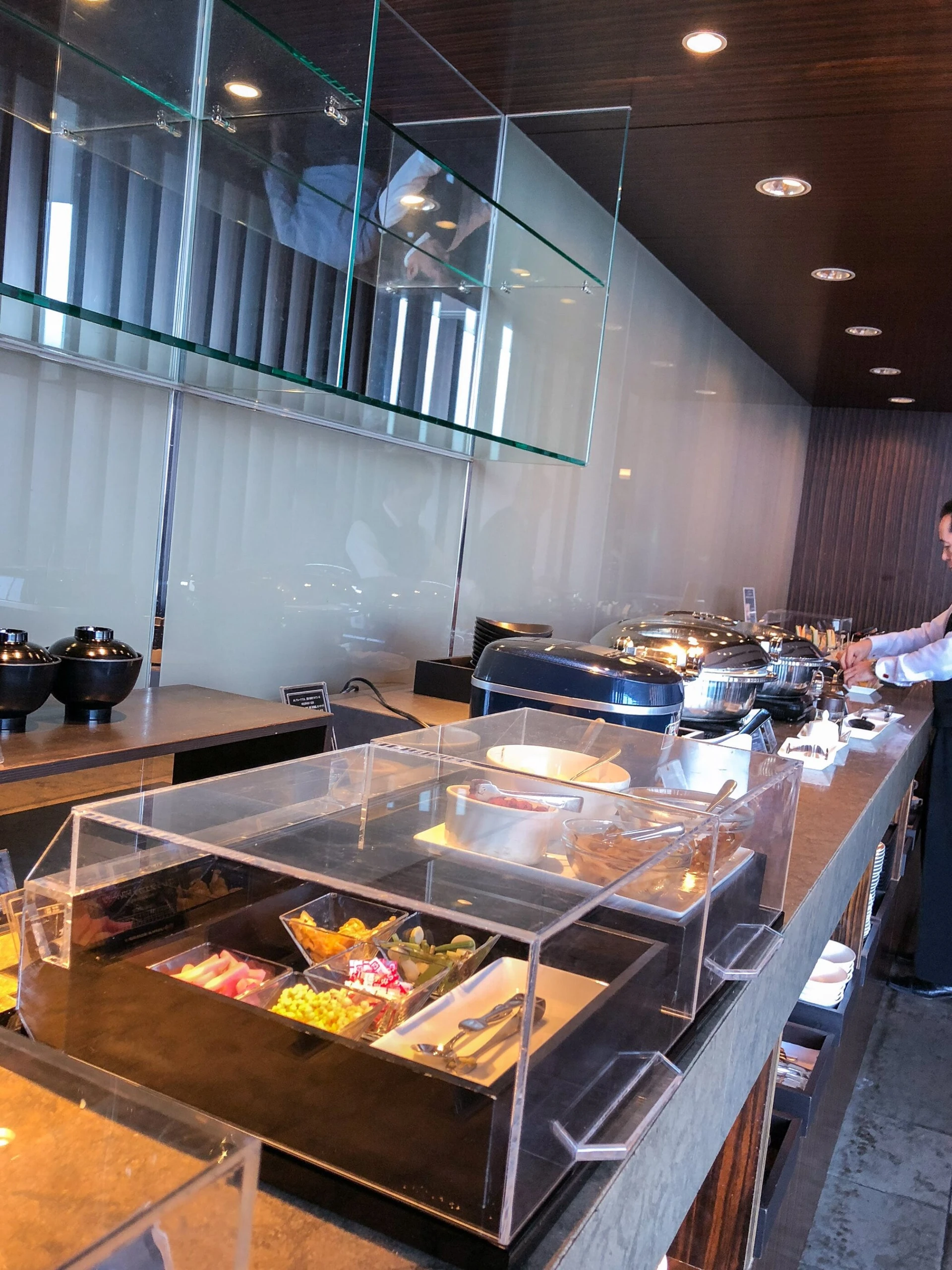 Japan Airlines First Class Lounge at Tokyo Narita Airport - food