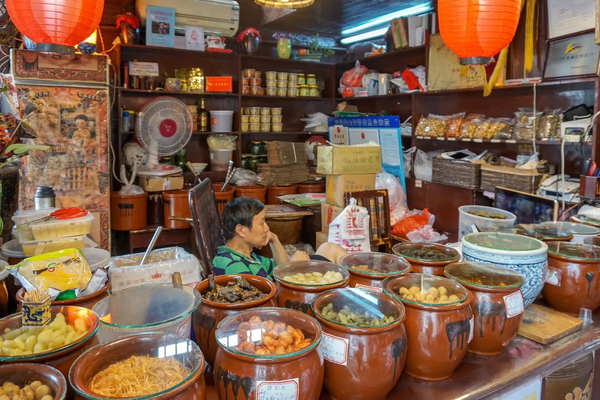 Zhujiajiao water town Shanghai street food