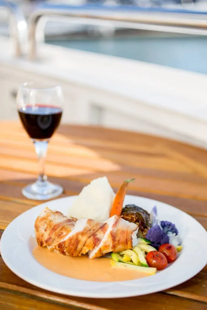 Dine on the San Diego Bay with a Flagship dinner cruise.