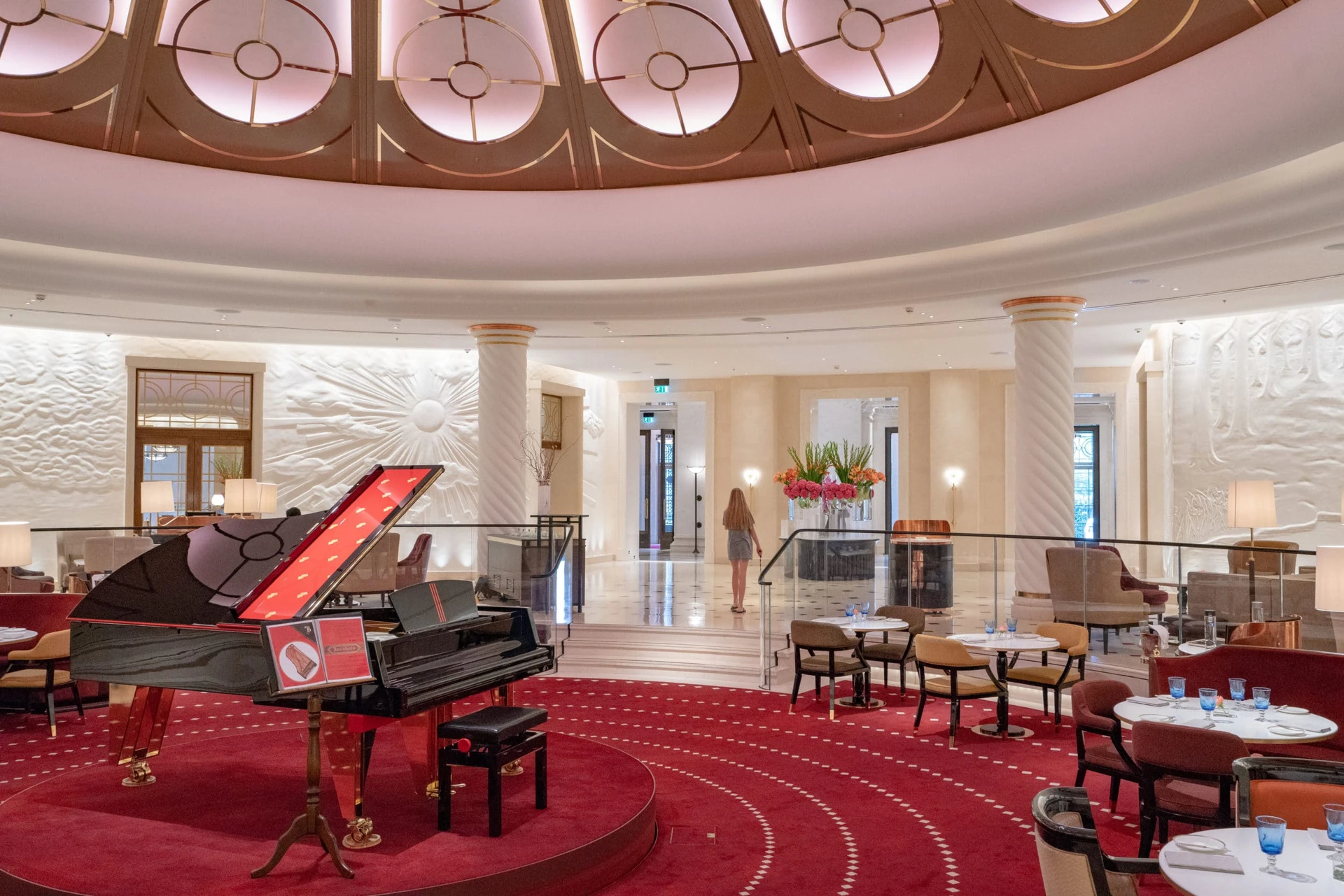 Rotunda Lounge at Four Seasons Ten Trinity