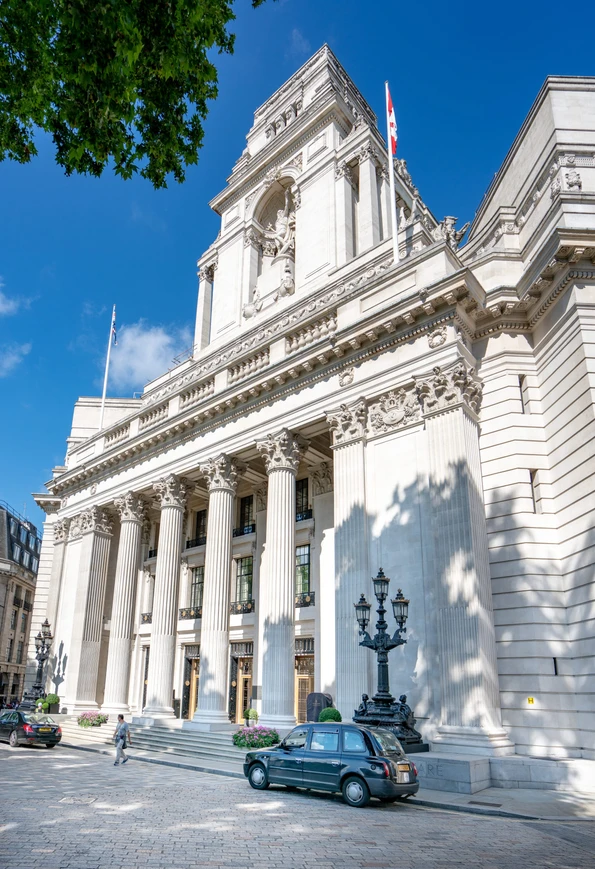 Four Seasons Hotel London at Ten Trinity Square entrance