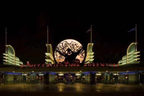 Disneyland Halloween: Disney's California Adventure