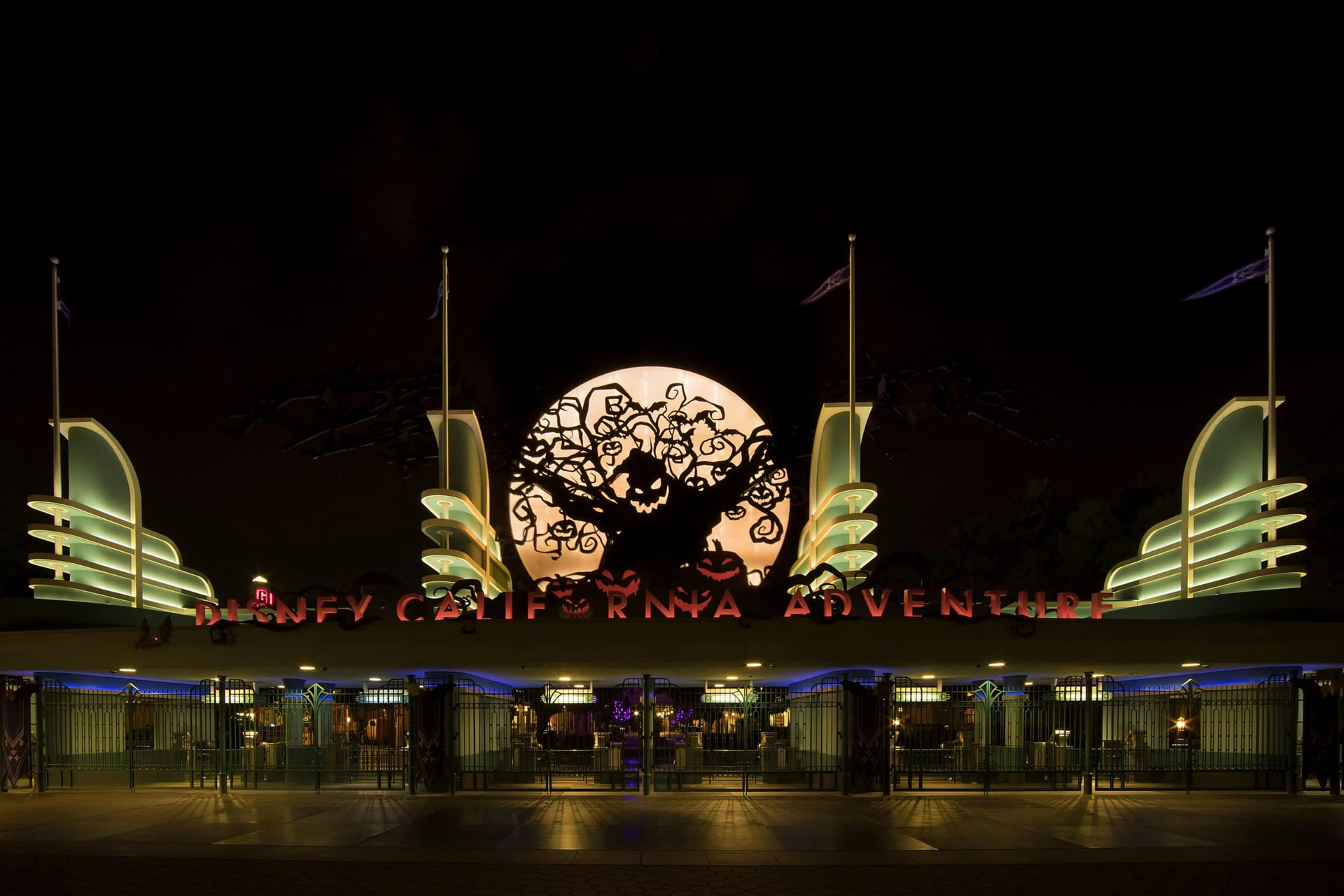 Disneyland Halloween: Disney's California Adventure