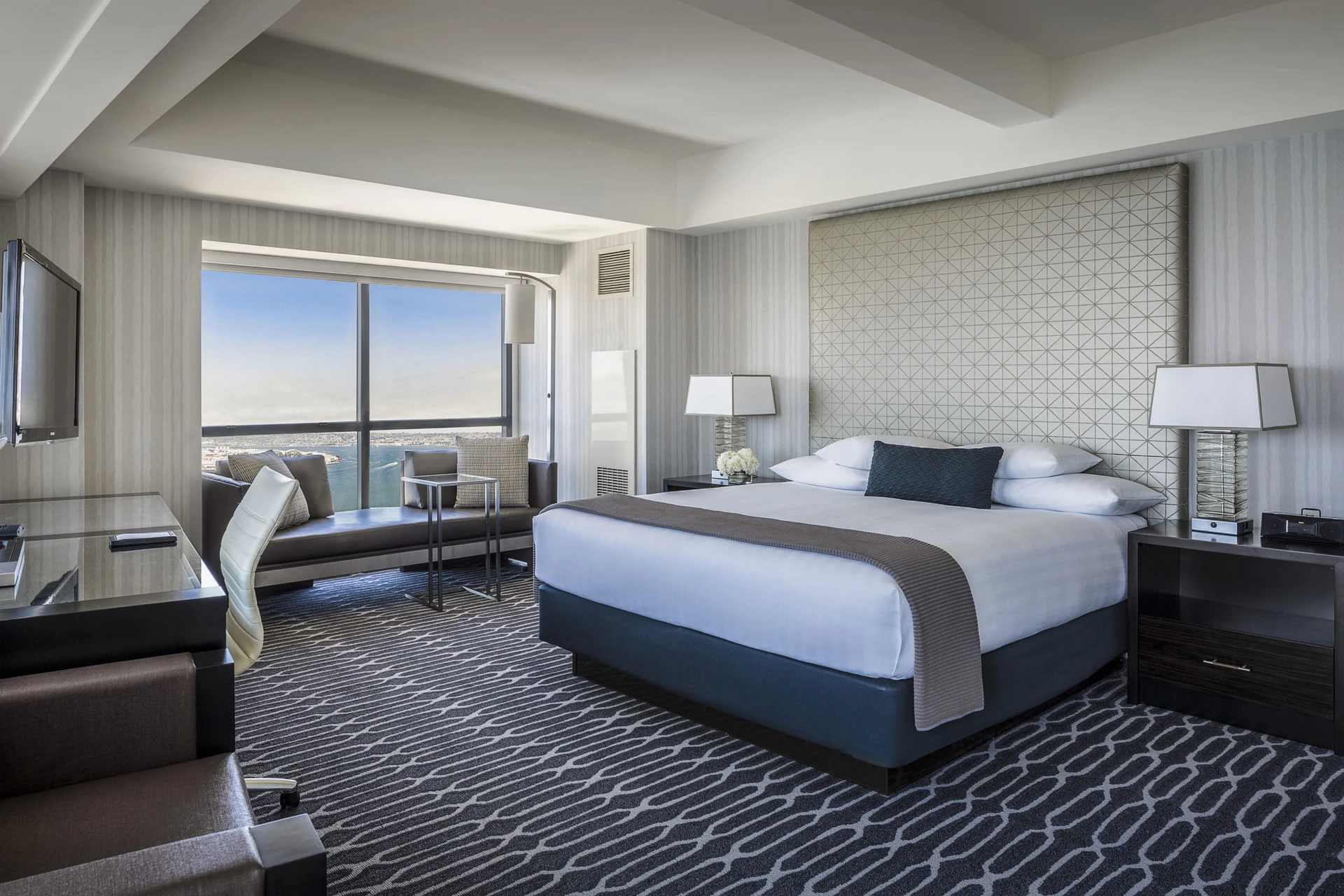 Manchester Grand Hyatt San Diego hotel King View room