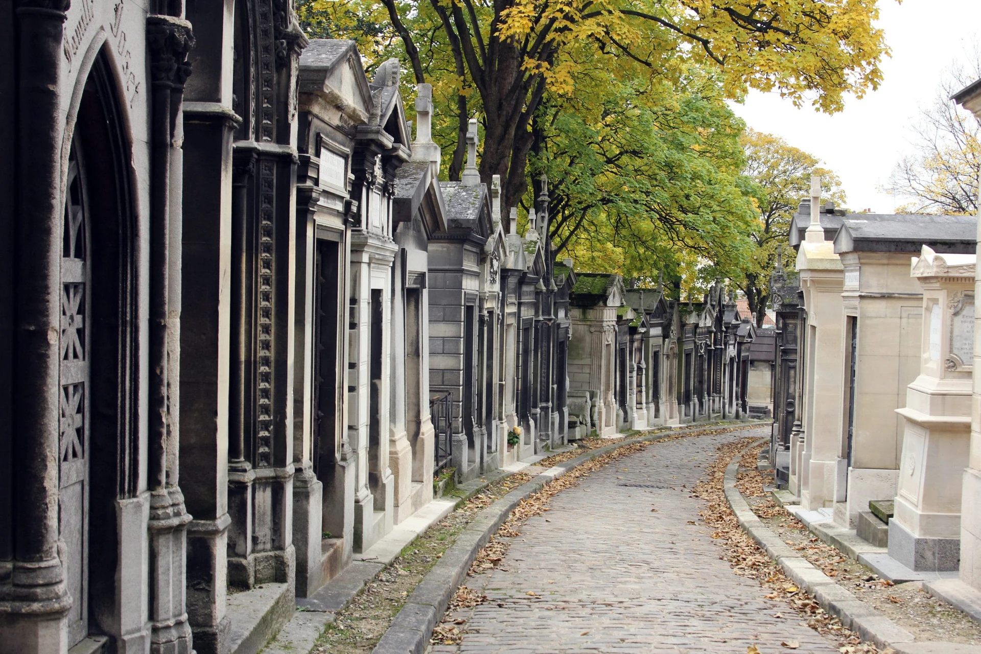 Things to do in Paris: Pere Lachaise cemetery