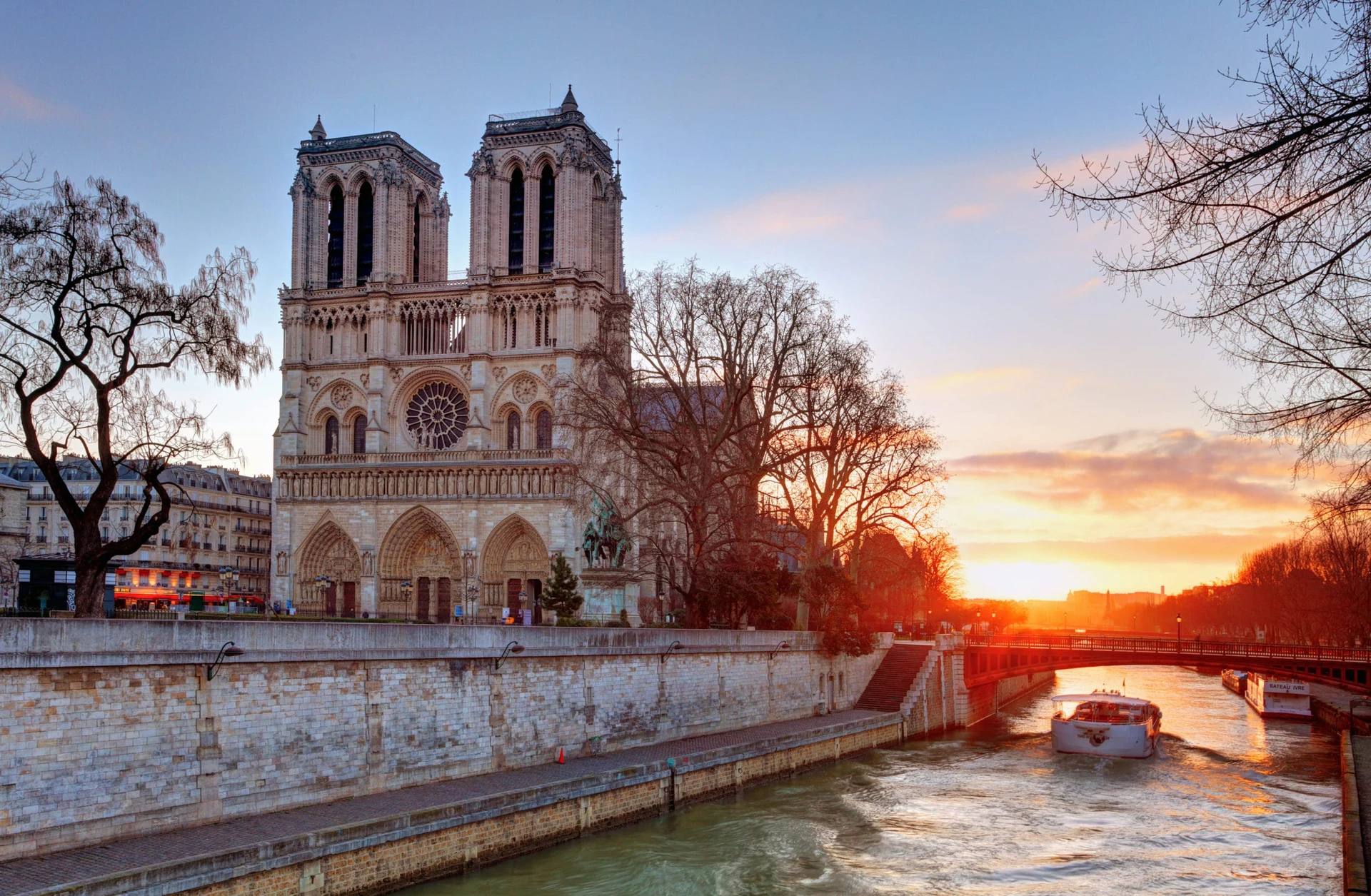 Things to do in Paris: Ile de la Cite and Notre Dame cathedral