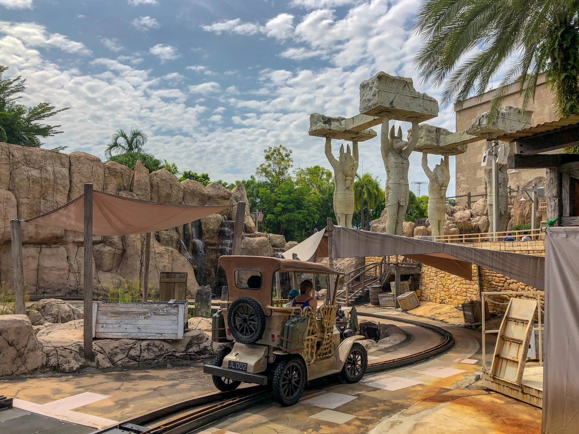 Universal Studios Singapore Treasure Hunters ride
