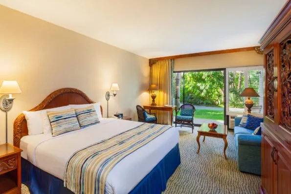 Garden King room at Catamaran Resort San Diego