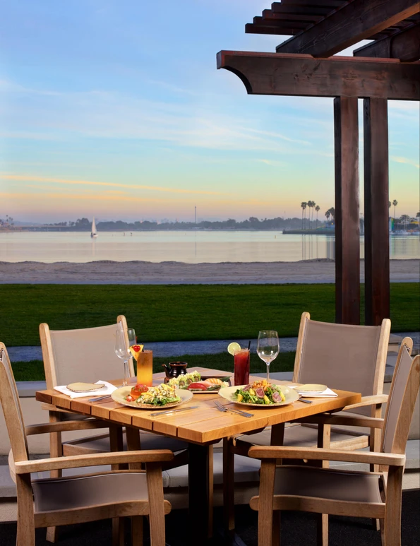 Oceana Coastal Kitchen Catamaran Resort San Diego