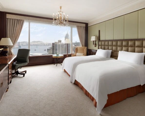 Island Shangri-La Hong Kong Deluxe Harbour View Twin Room interior