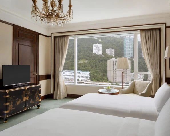 Island Shangri-la Hong Kong Deluxe Peak View Twin Room