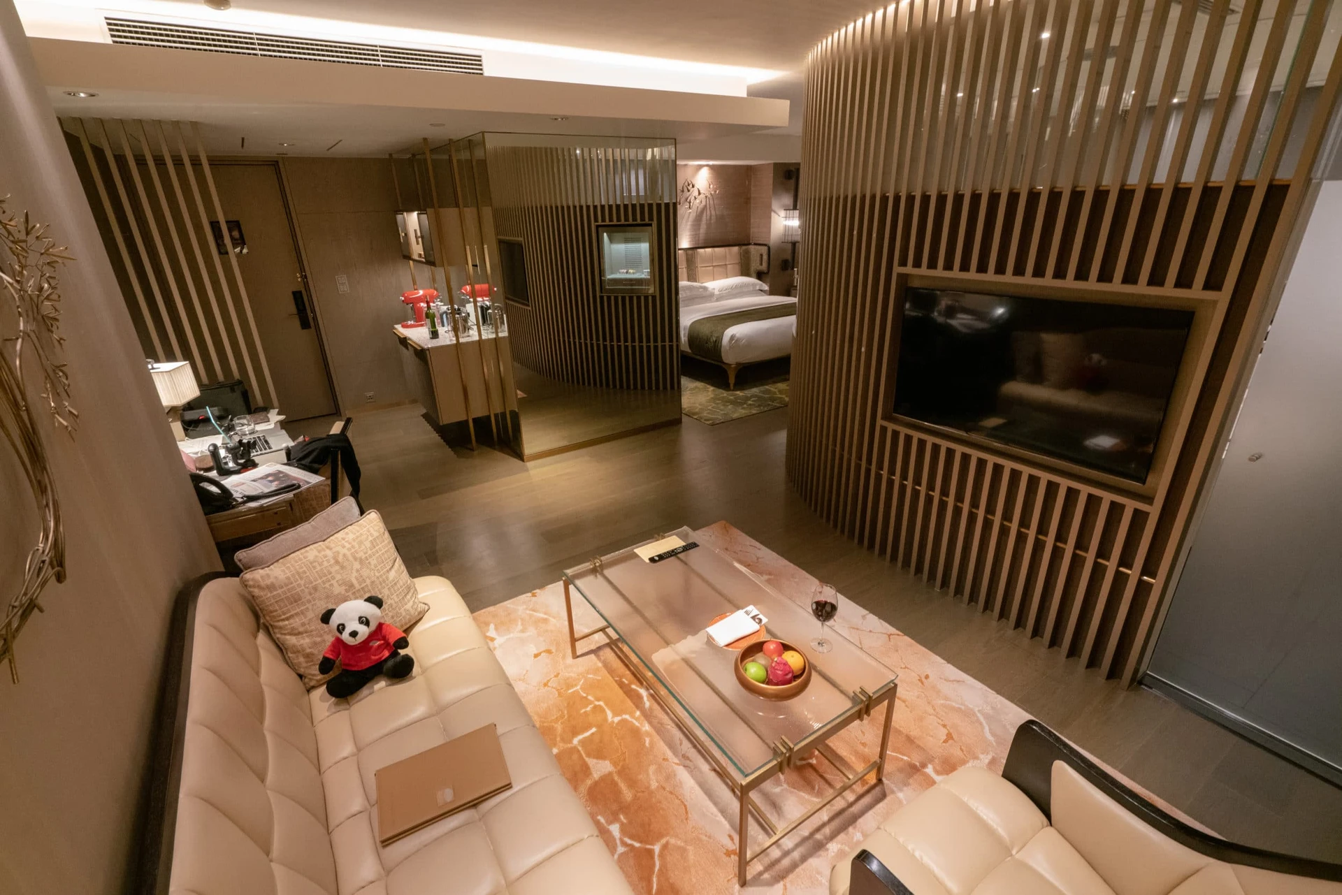 The L600 room at The Landmark Mandarin Oriental, Hong Kong during my stay