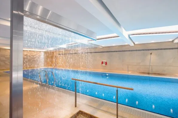 Landmark Mandarin Oriental Hong Kong swimming pool