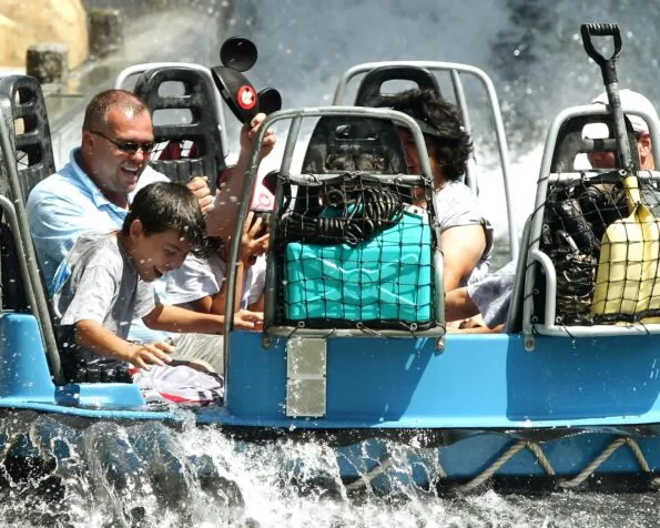 Disney California Adventure: Grizzly River Run