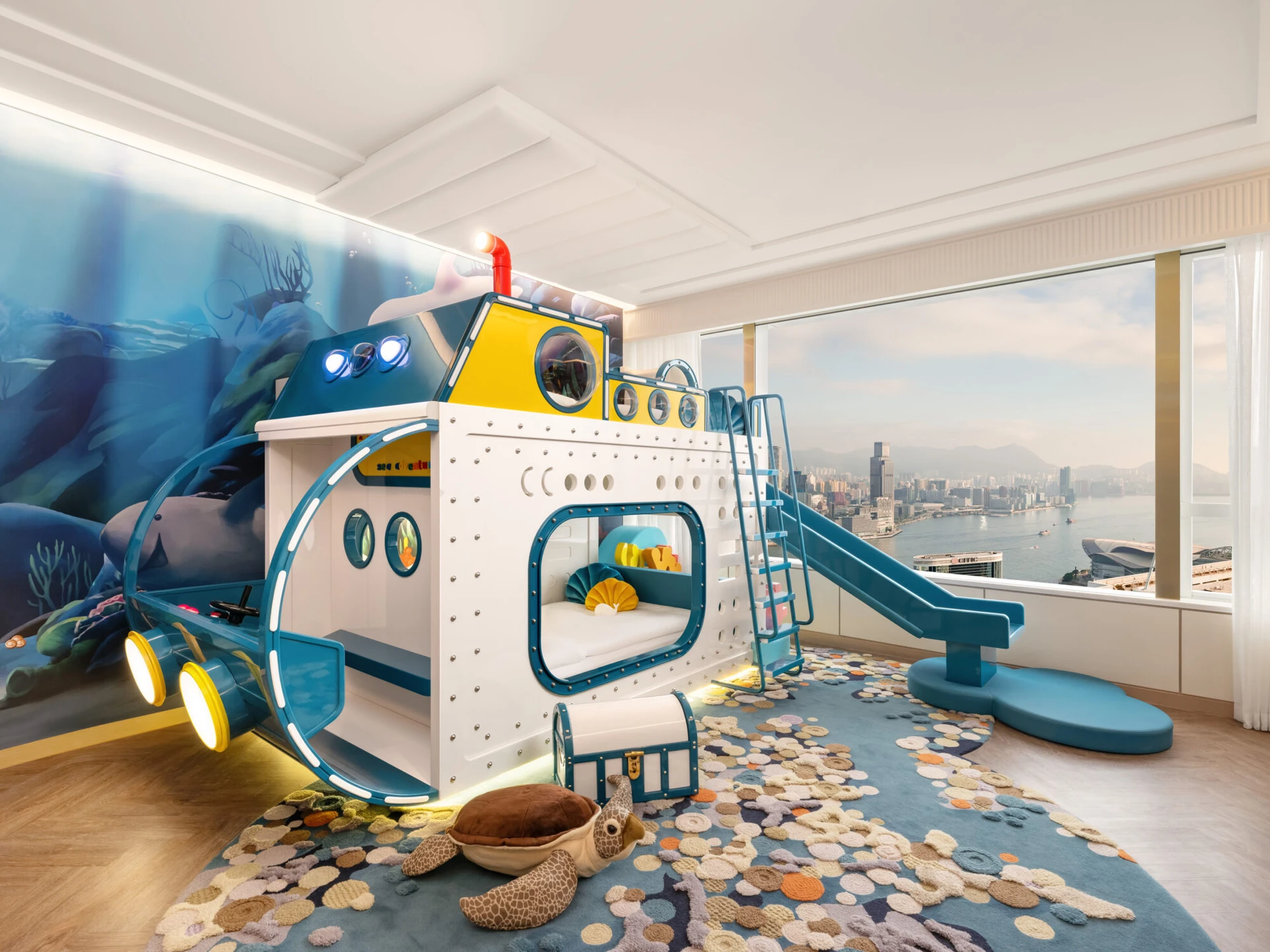 Under water treasure themed family suite