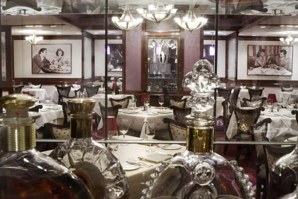 Steakhouse 55 restaurant at Disneyland Hotel