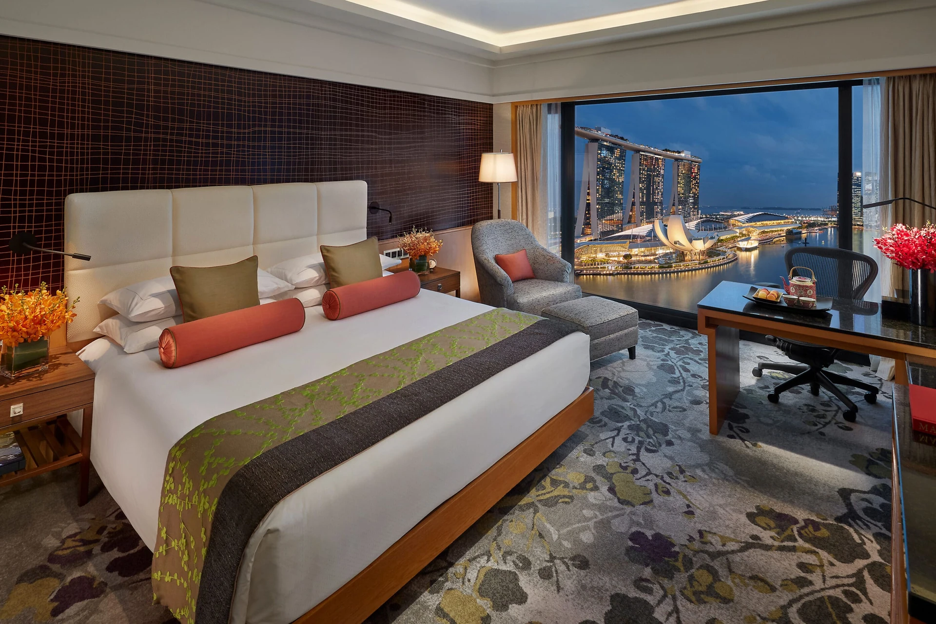 Mandarin Oriental, Singapore hotel room view of Marina Bay