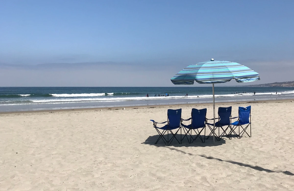 La Jolla Shores Hotel beach gear set-up.