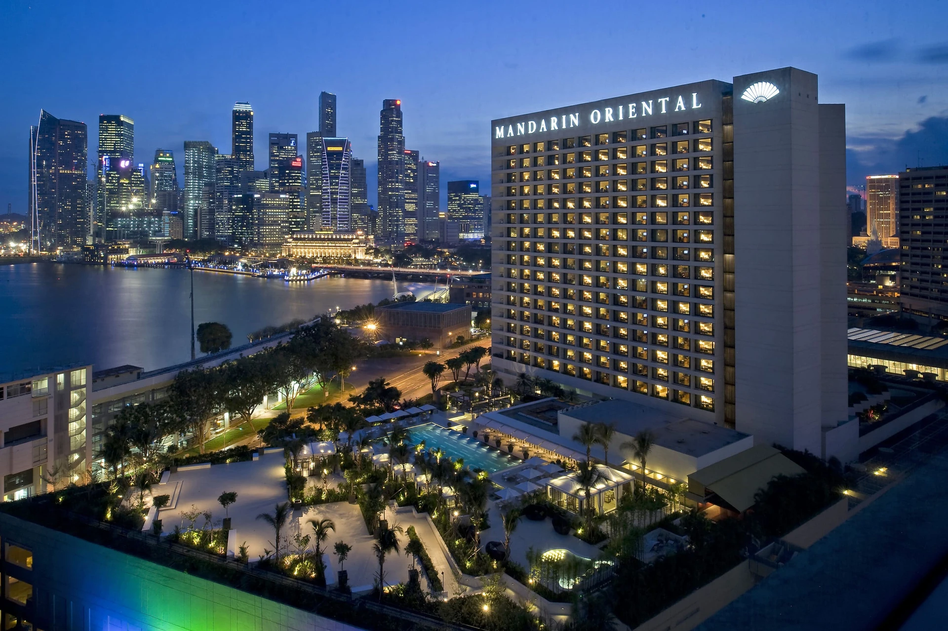 Mandarin Oriental, Singapore a luxury hotel in Marina Bay