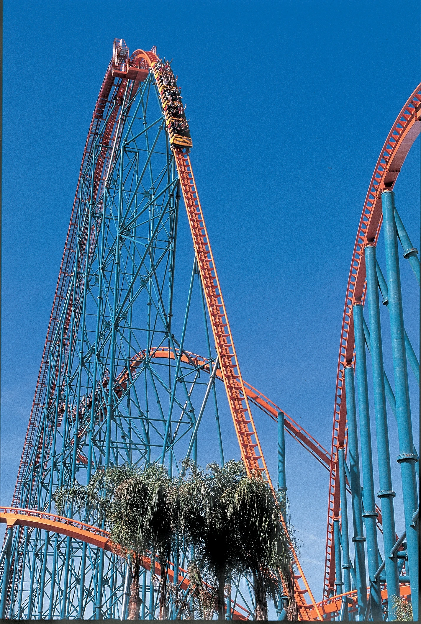 Six Flags Magic Mountain rides: Goliath roller coaster