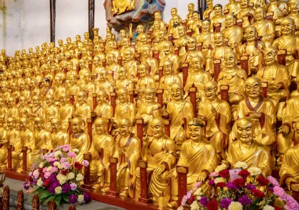 Things to do in Shanghai: Longua Temple