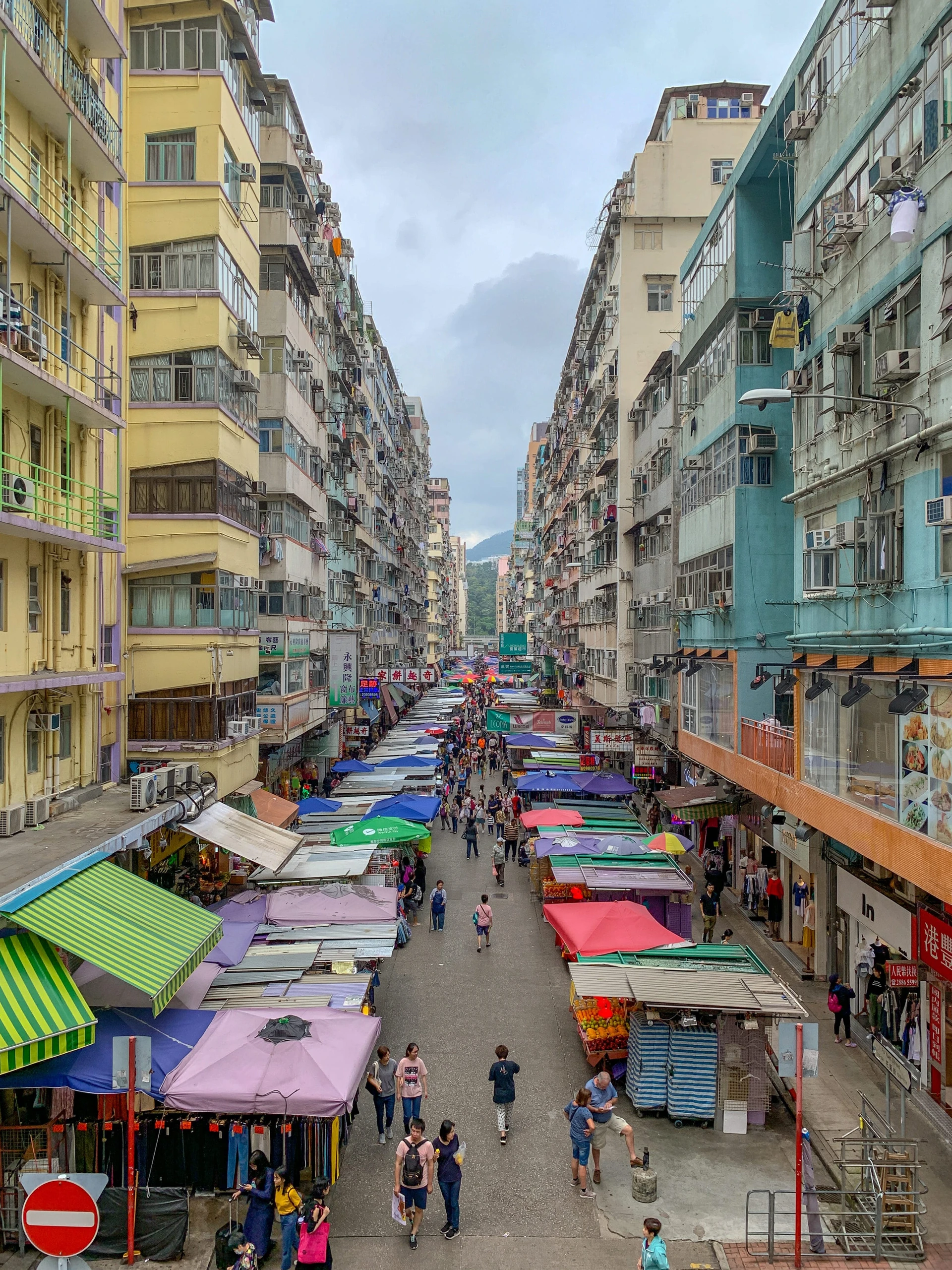 Best Hong Kong shopping: Fa Yuen Street in Mongkok