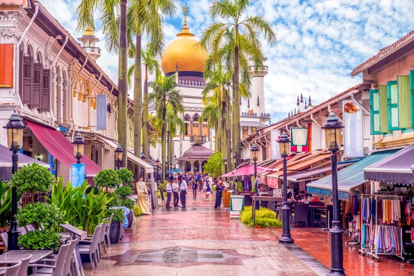 Explore Singapore's ethnic neighborhoods like Kampong Glam