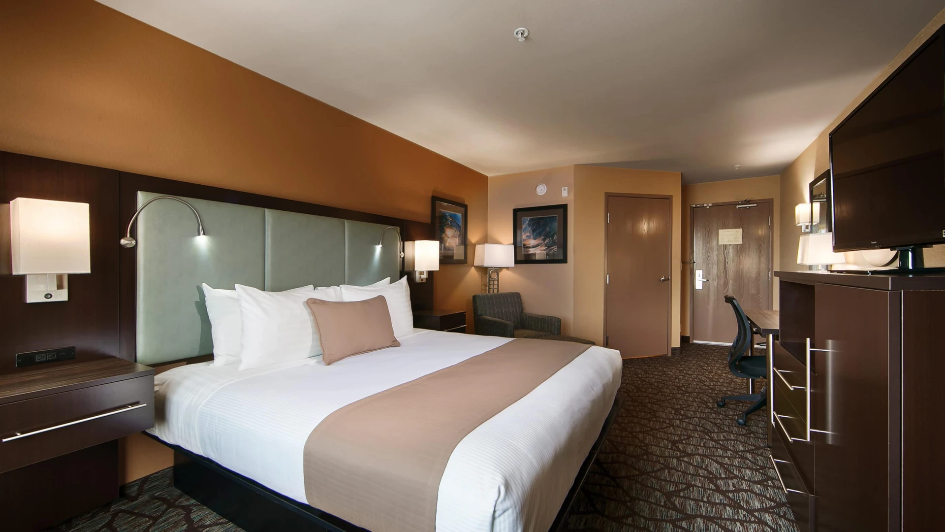 King bedroom interior at Best Western Plus Oceanside Palms