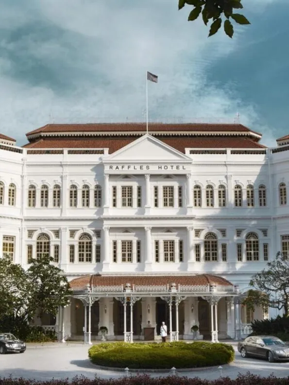 Colonial exterior of the famous Raffles Singapore Hotel