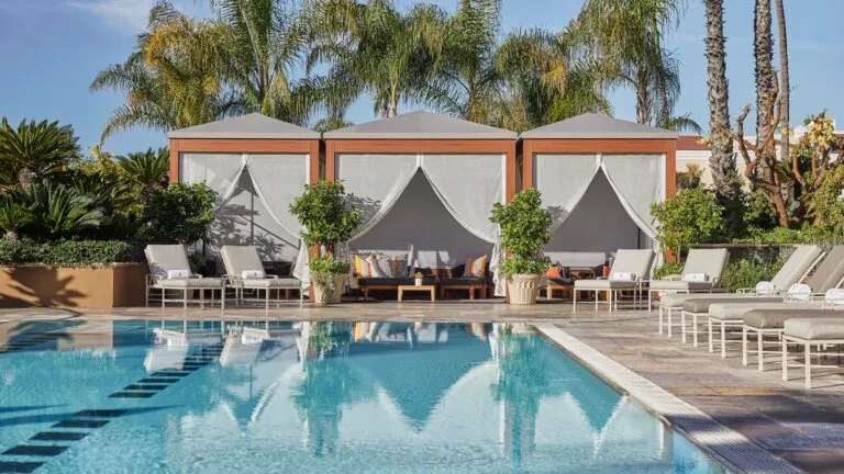 A shot over the pool to the cabanas