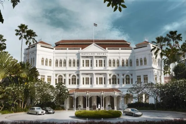 Colonial exterior of the famous Raffles Singapore Hotel
