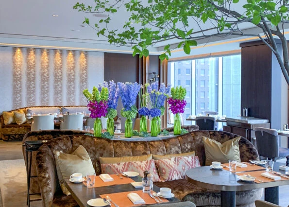 Gorgeous flowers in the Four SEasons Tokyo at Marunouchi restaurant.