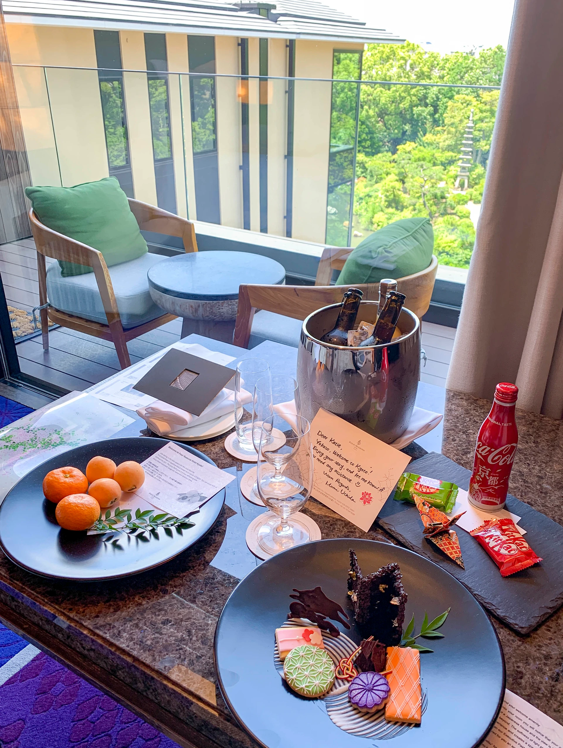 An ice bucket with local beer, Kit Kats, oranges, and gorgeous Japanese cookies as a welcome amenity.