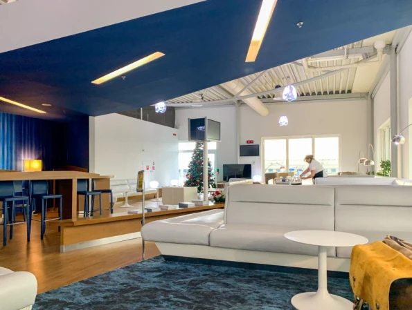 Swissport Lounge in Athens airport for Egyptaid