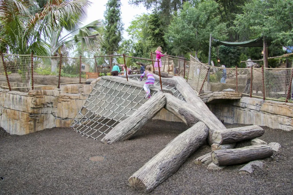This image has an empty alt attribute; its file name is san-diego-safari-park-play-areas-1024x683.jpg
