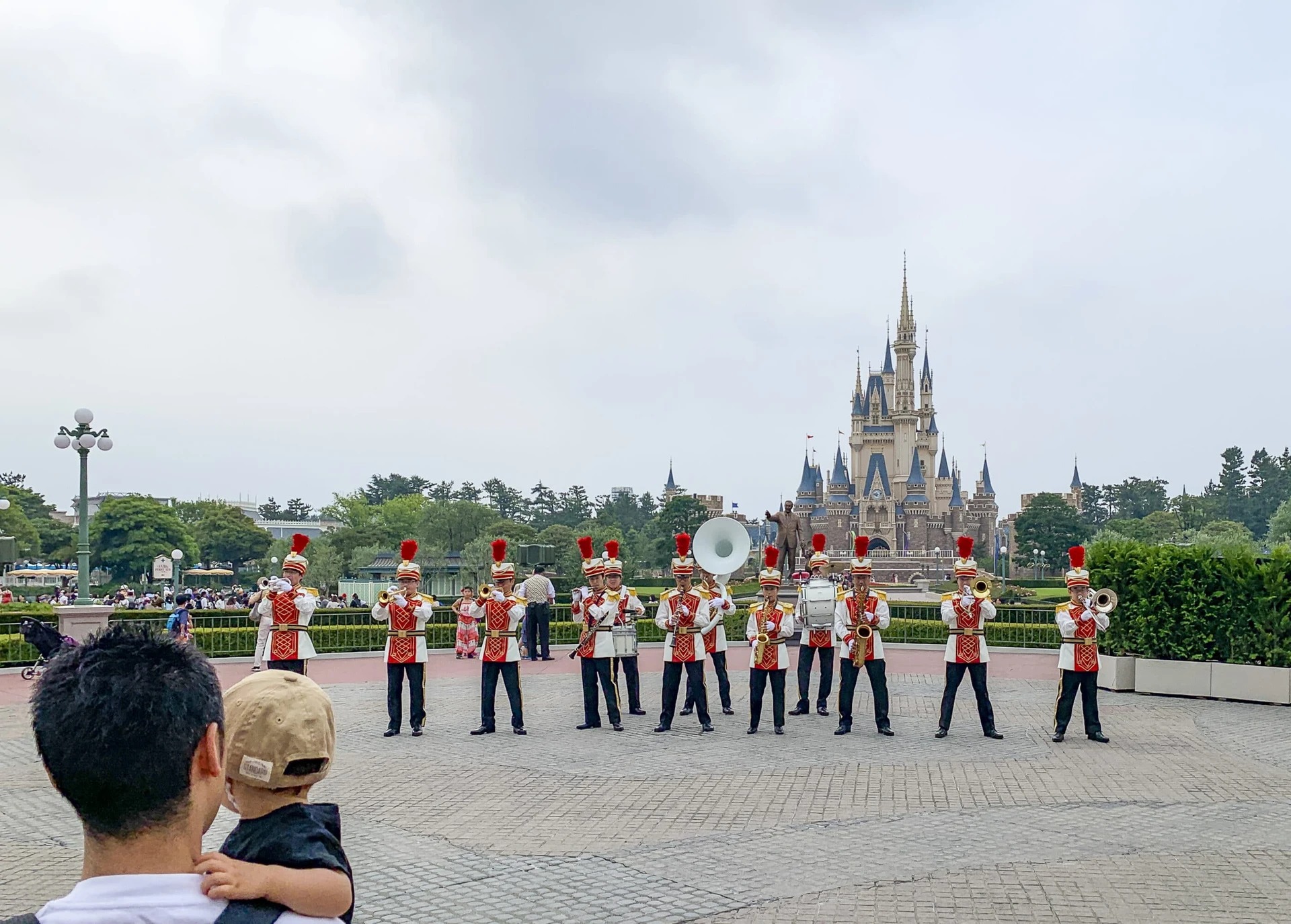 We love visiting Tokyo Disneyland when in Japan! Here's what to know before you go including how to tickets, best rides, hotels, FastPass, dining reservations, and more.
