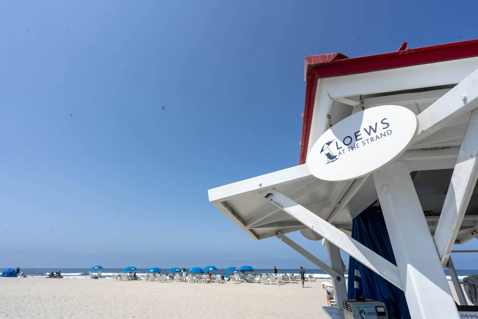 The Loews at the Strand beach service kiosk on Silver Strand State Beach.