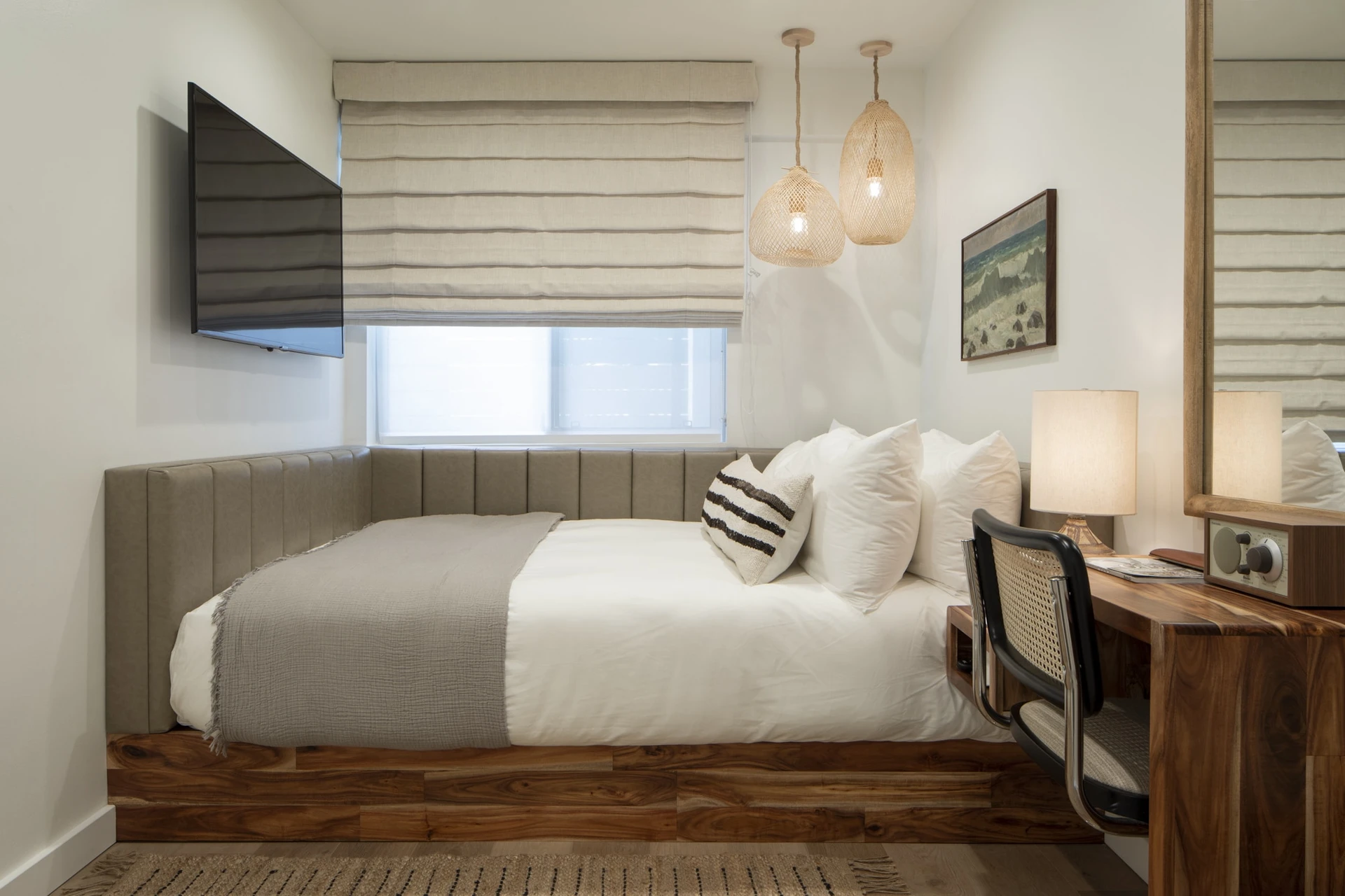 Mini Guest Room at The Pearl Hotel San Diego