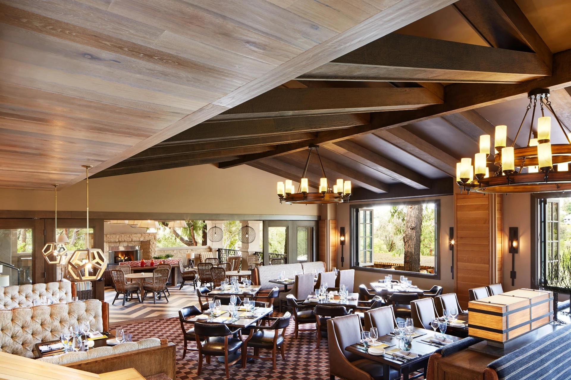 The rustic/modern interior at Avant restaurant in Rancho Bernardo.