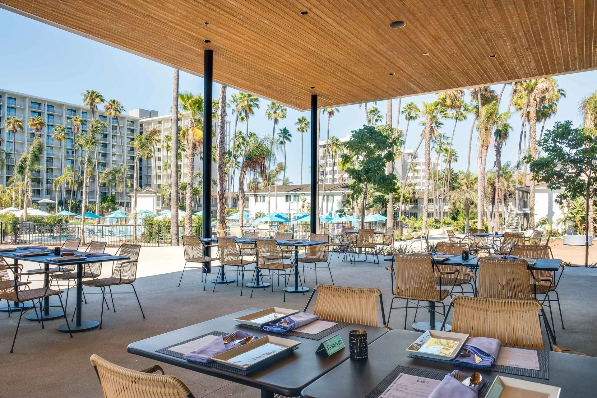 Arlo restaurant patio seating.