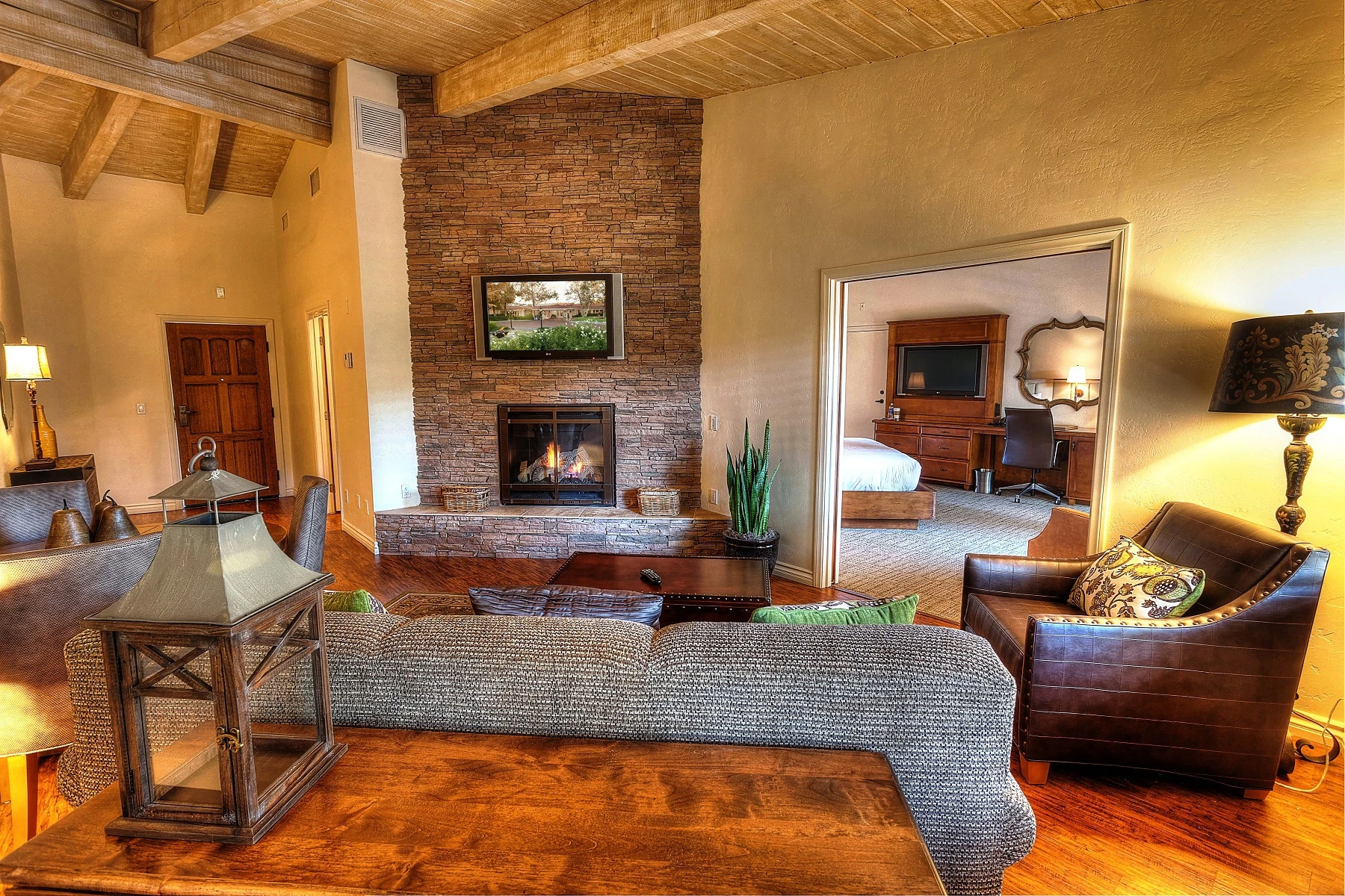 Estate Suite living room interior