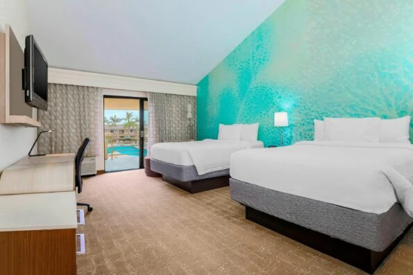 Courtyard by Marriott Solana beach double queen room.
