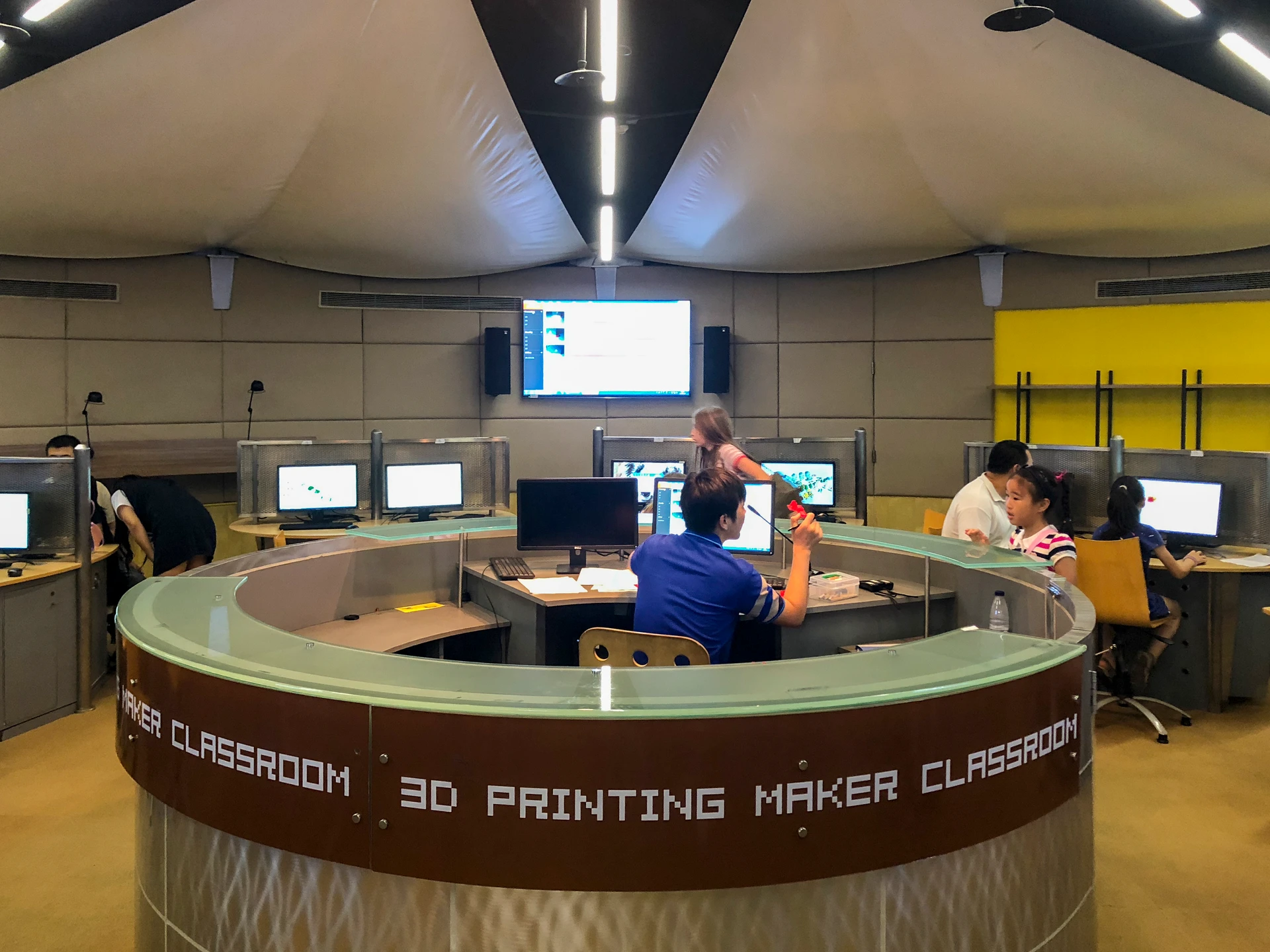 The 3D Printing Maker Classroom at Shanghai Science and Technology Museum.