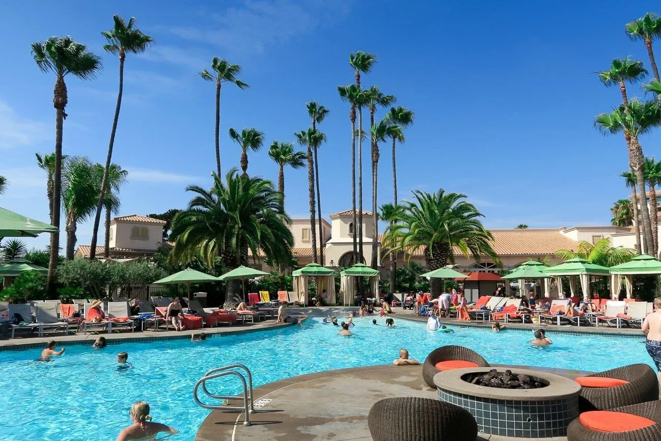 The waterfront pool at San Diego Mission Bay overlooks Mission Bay and is great for families.